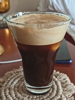 Φωτογραφία της συνταγής Espresso Nescafé azera με μαύρη μπύρα Νήσος 7 μποφόρ