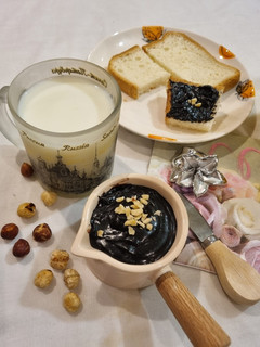 عکسی از دستور شکلات صبحانه فندقی(چالش شکلات صبحانه)