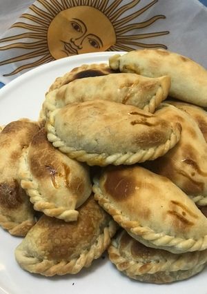 Una foto de Empanadas Argentinas xl 🇦🇷