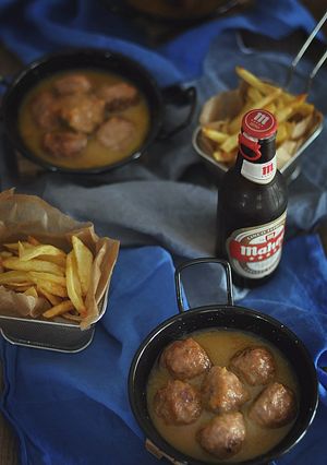 Foto principal de Albóndigas al vino
