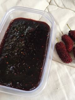 รูปของ Mulberry jam แยมลูกหม่อน😋