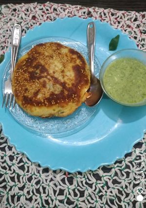 A picture of Instant Samak Handvo.