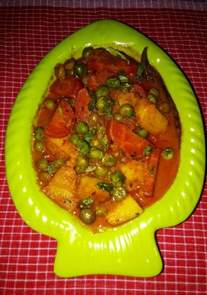A picture of Gazar matar aalo ki sabji.