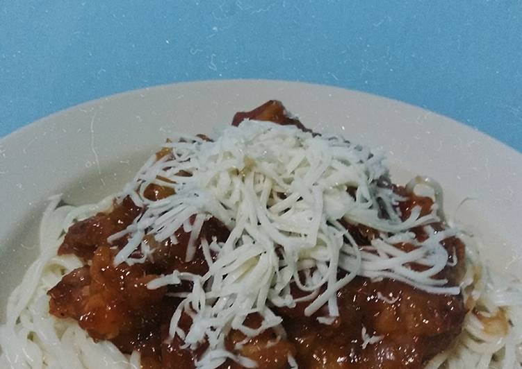 Spaghetti bolognese ayam