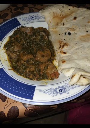 A picture of Lotus with spinach.
