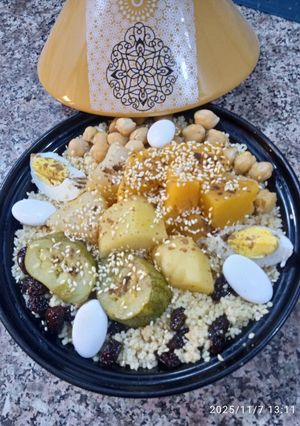 Une photo de Couscous aux légumes, raisin sec, dédragé et sésame