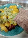 Picadillo de salmón, mango y aguacate