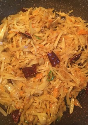 A picture of Aloo(potato) bhaji.