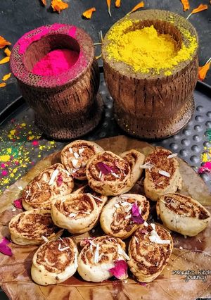 A picture of Thandai flavored gujiya bites.