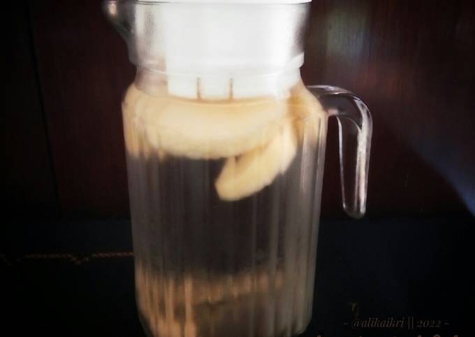 Cara membuat Infused Water Apel Jahe Cara membuat Infused Water Apel Jahe