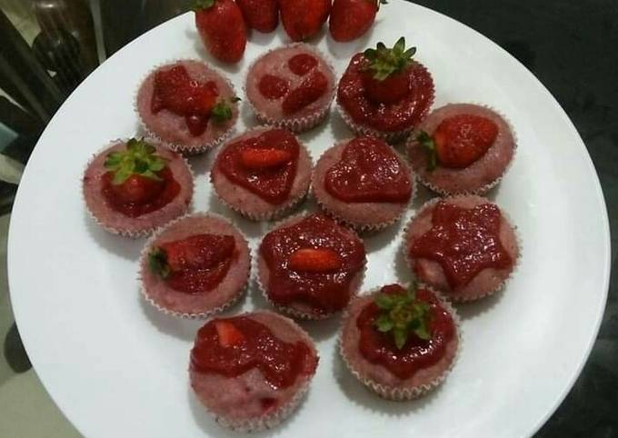 Mini Strawberry Cupcakes🍓🍓🍓