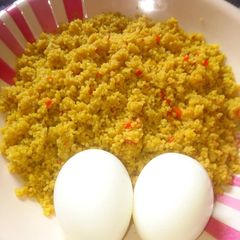 A picture of Cus cus with Egg.