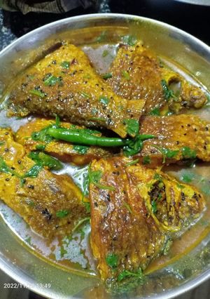 সরল পুঁটি মাছের ঝোল (saral puti macher jhol recipe in Bengali) রেসিপির প্রধান ছবি