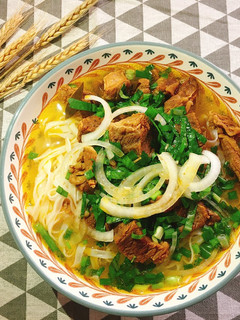 Hình của món Phở bò sốt vang.