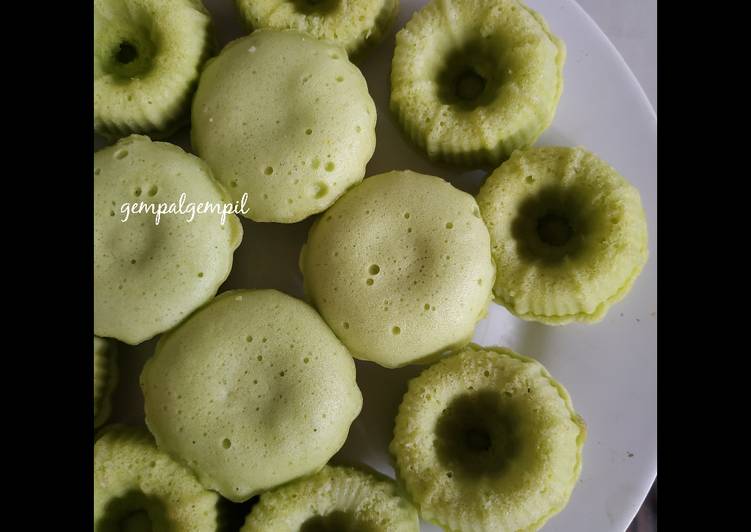 Bolu Pandan Putih Telur