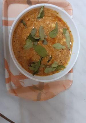 દહીં તીખારી રેસીપી મુખ્ય ફોટો