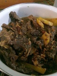 Foto resep Semur Daging Sapi dan Kentang