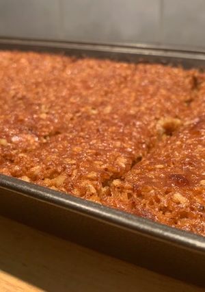 A picture of Maple Syrup flapjack.