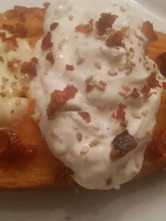 Recipe Sesame Baked Sweet Potatoes w/ Roasted Garlic Sour Cream the So Delicious Appealing