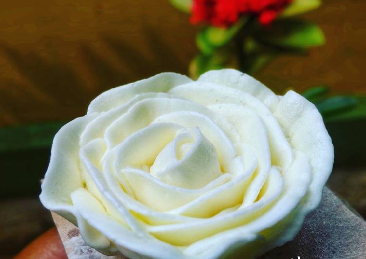 Resep Bunga Mawar Butter Cream yang Lezat Sekali