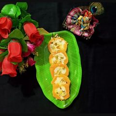 A picture of Stuffed Mango Kulfi.