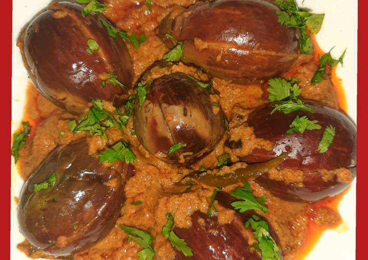 Hyderabad style eggplant (baigan bharwa)