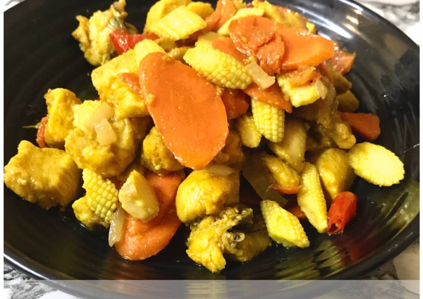 Ayam Goreng dengan Kunyit