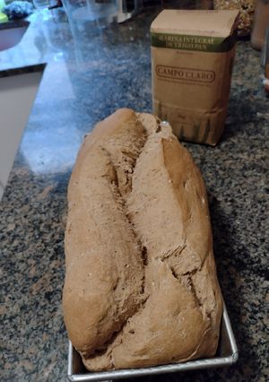 Una foto de Pan Artesanal con Harina Integral