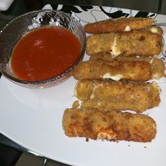 A picture of Mozzarella Sticks.