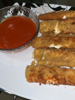 A picture of Mozzarella Sticks.