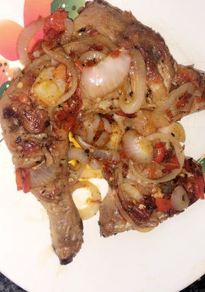 A picture of Grilled chicken with sauce.