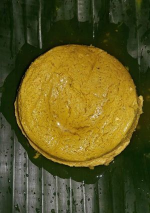 कच्चे दूध से बना खरवस (Kache doodh se bna kharvas recipe in hindi) रेसिपी मुख्य फोटो