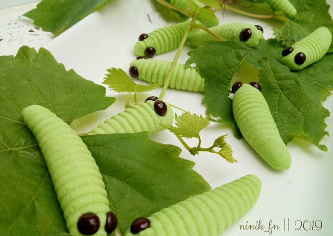 Caterpillar Cookies / Kue Semprit