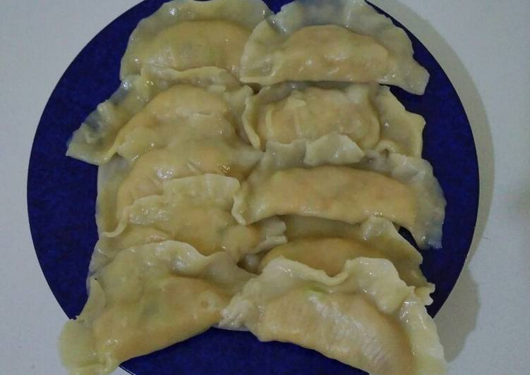 Bagaimana Membuat Gyoza (Ayam dan udang), Menggugah Selera