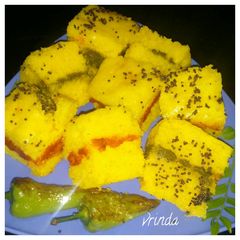 A picture of Sandwich khaman.