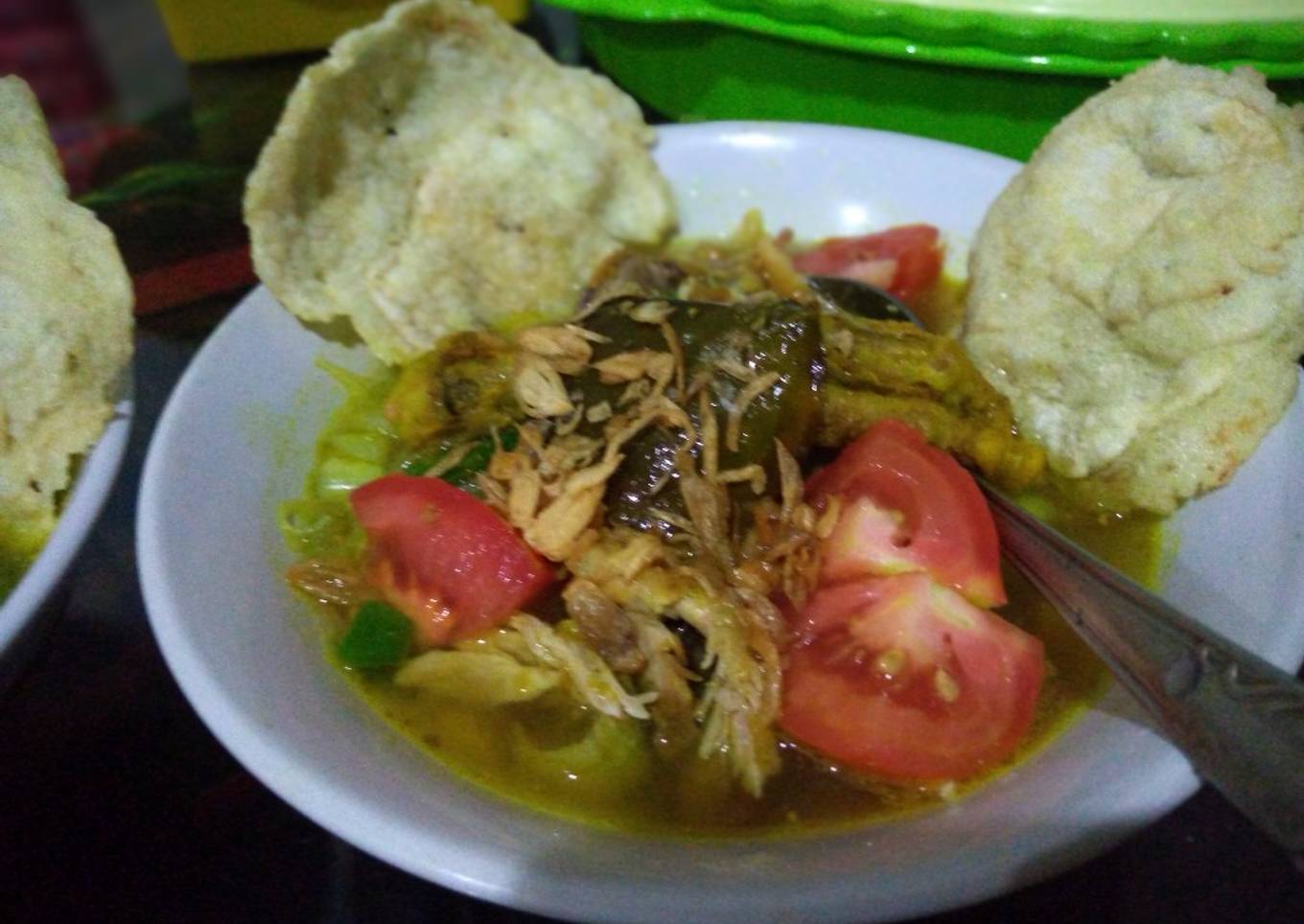 Soto ayam bumbu kuning