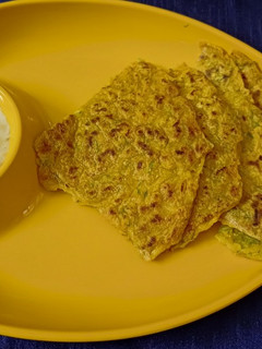 A picture of Cucumber jawar chila.