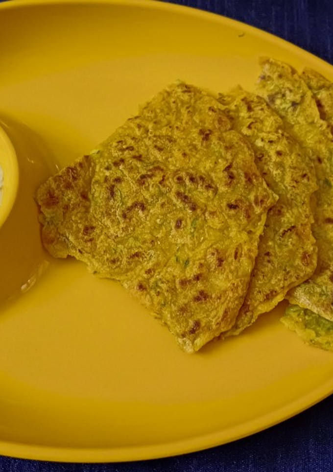A picture of Cucumber jawar chila.