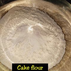 A picture of Cake flour(How to make).