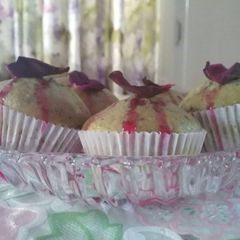 A picture of Pure rose cup cakes.