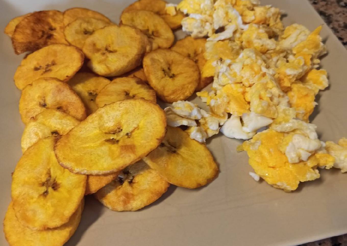 Chips de plátano macho maduro (tajadas)