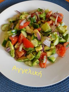 Φωτογραφία της συνταγής Αβοκάντο ντομάτα σαλάτα 🥑🍅