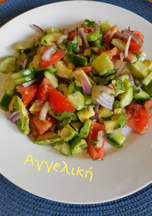 Φωτογραφία της συνταγής Αβοκάντο ντομάτα σαλάτα 🥑🍅