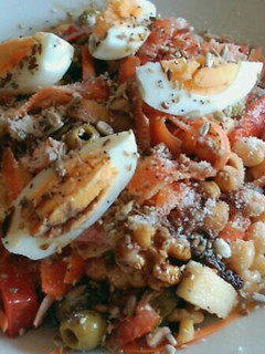 Una foto de Ensalada de garbanzos rápida y fresquita