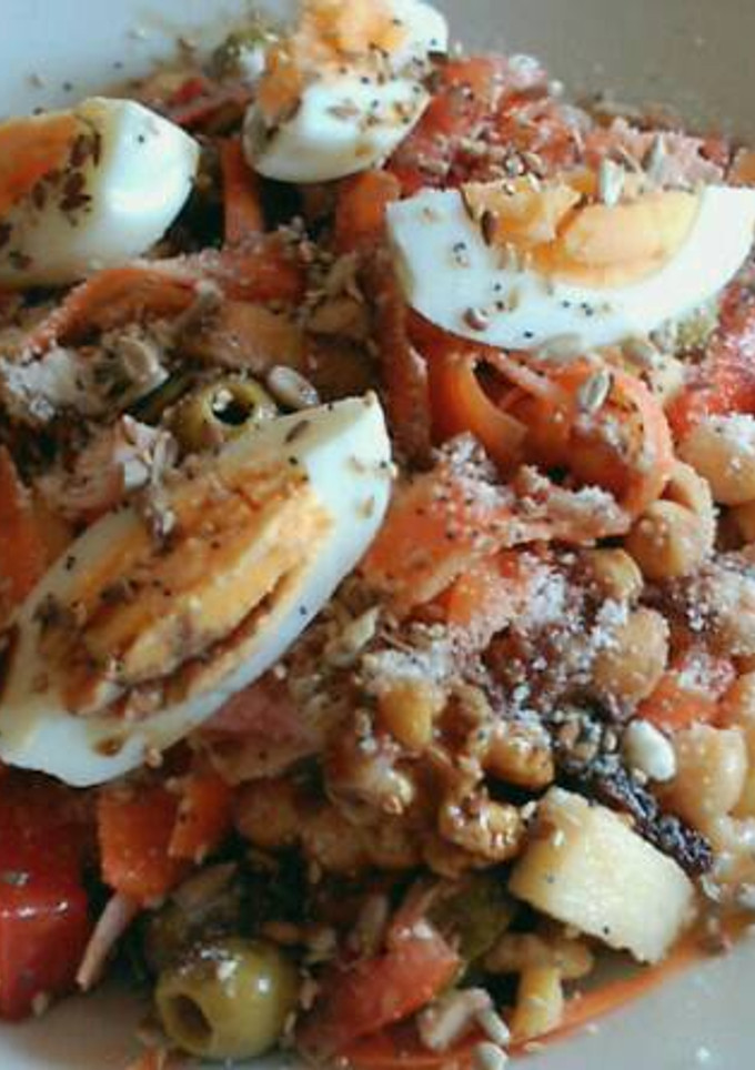 Una foto de Ensalada de garbanzos rápida y fresquita