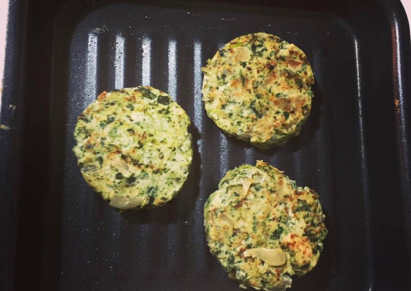 Hamburguesas de brócoli y pechuga de pollo