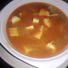 A picture of Aloo paneer.