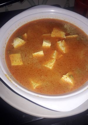 A picture of Aloo paneer.
