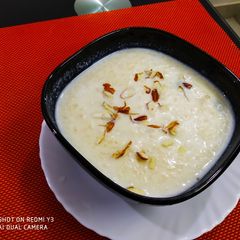 A picture of Cottage cheese kheer chhanar payes in bengali.