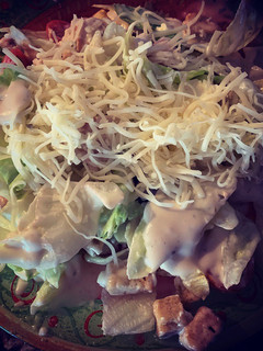 Una foto de Fresquita y deliciosa ensalada César